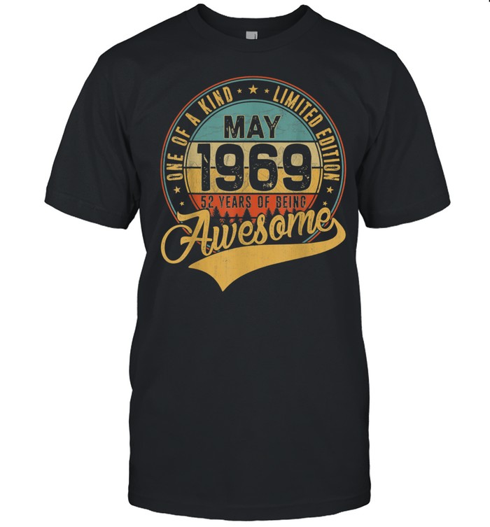 52nd Birthday Retro May 1969 52 Yrs Old 52nd Bday shirt Classic Men's T-shirt