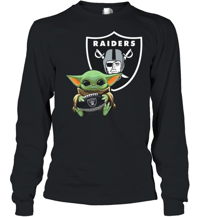 Baby Yoda Hug Oakland Raiders Shirt