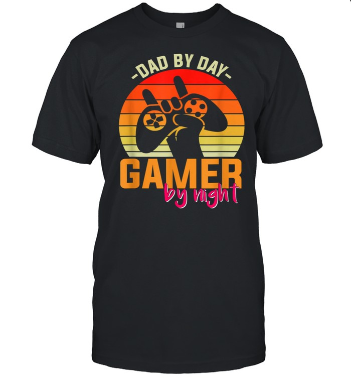 Dad By Day Gamer By Night Retro Sunset shirt Classic Men's T-shirt