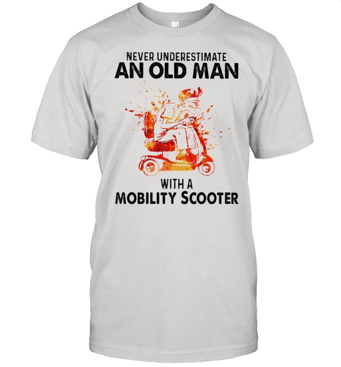 Never underestimate an old man with a mobility scooter shirt Classic Men's T-shirt