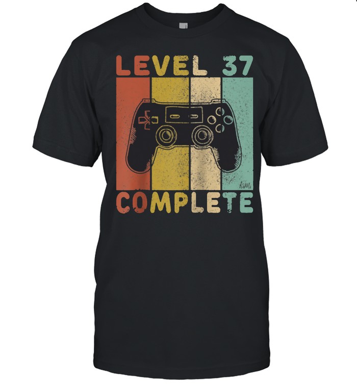 Mens 37th Birthday  Gaming  Level 37 Complete shirt Classic Men's T-shirt
