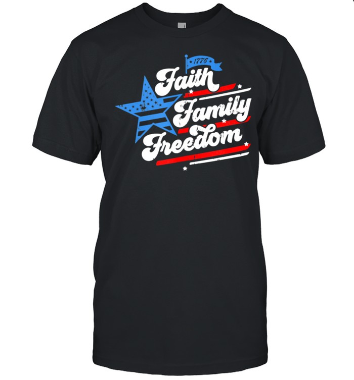 Patriotic Mom Faith Family Freedom Quote Fourth Of July 4th shirt Classic Men's T-shirt