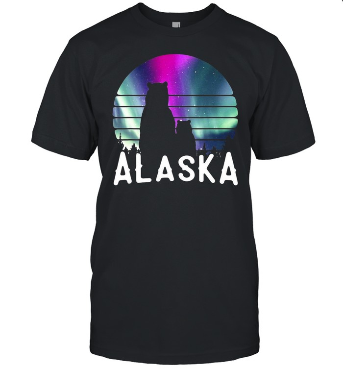 Northern Alaska Mama Bear Baby Polar Lights Viewing Lover T-shirt Classic Men's T-shirt