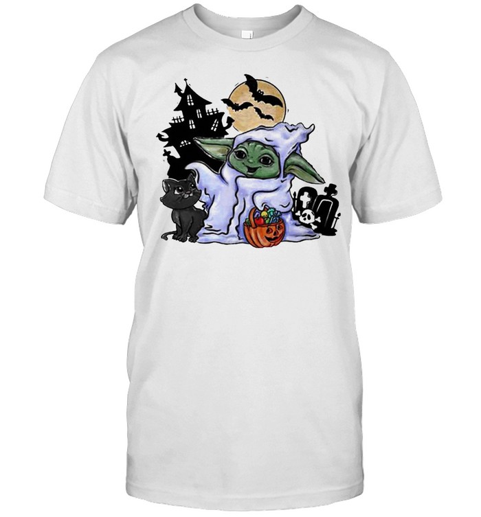 Baby Yoda in a ghost halloween shirt Classic Men's T-shirt