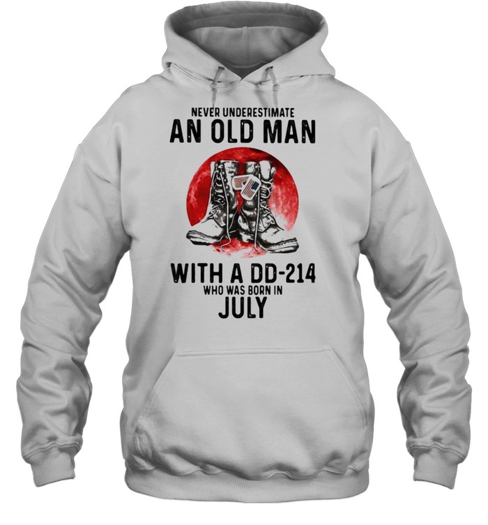 Never Underestimate An Old Man With A DD 214 Who Was Born In July Blood Moon Unisex Hoodie