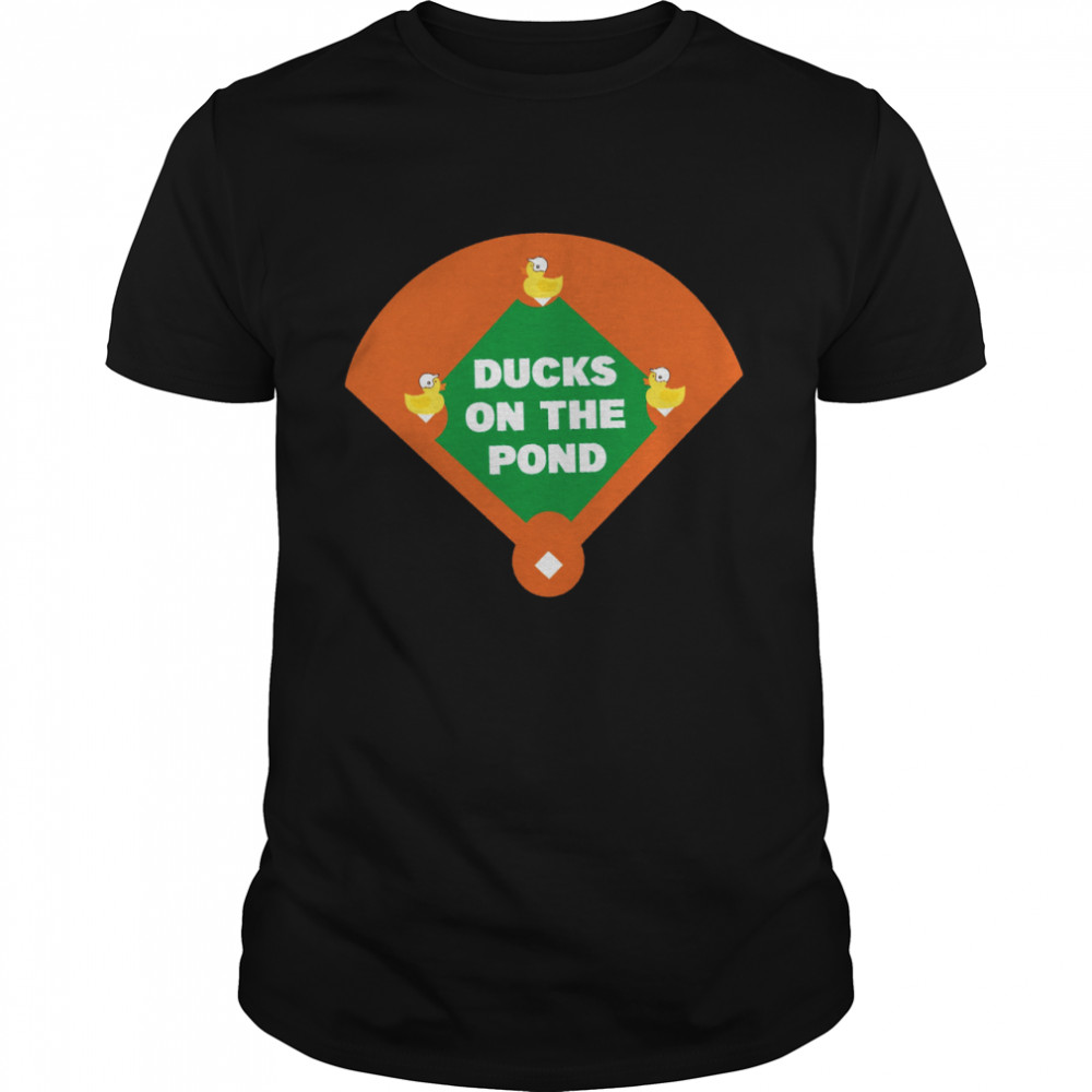 Ducks on the pond shirt Classic Men's T-shirt