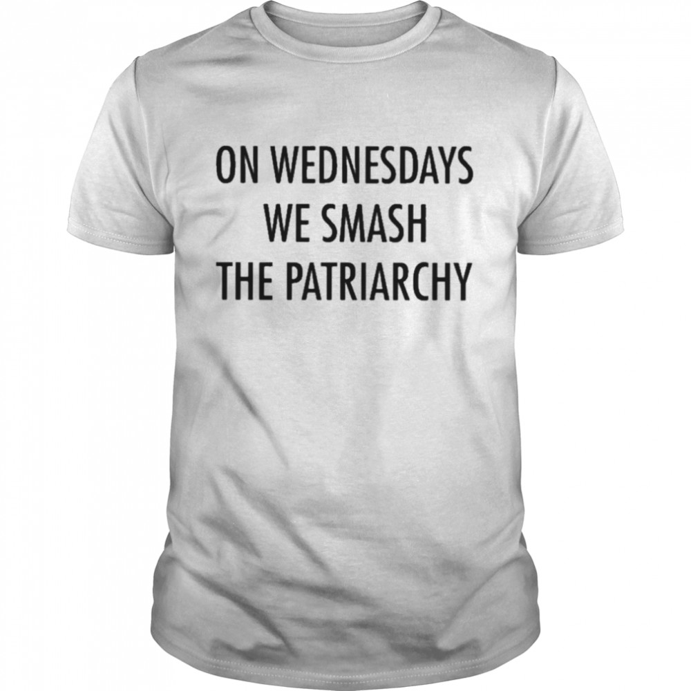 On wednesdays we smash the patriarchy shirt Classic Men's T-shirt