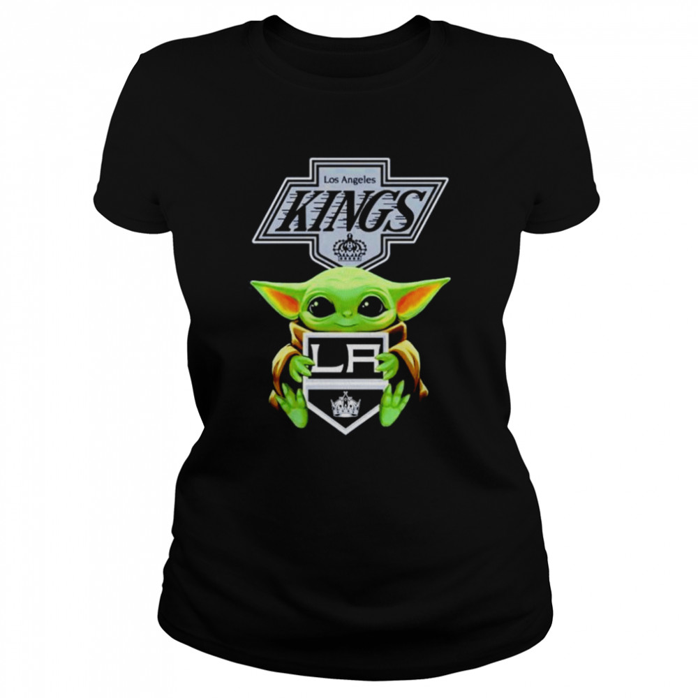 Baby Yoda Hug Los Angeles Kings shirt Classic Women's T-shirt