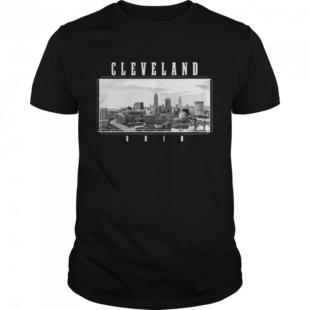 Cleveland Ohio Skyline Pride Black White Vintage Classic Men's T-shirt