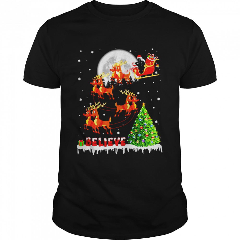 Believe Bigfoot Santa Christmas shirt Classic Men's T-shirt