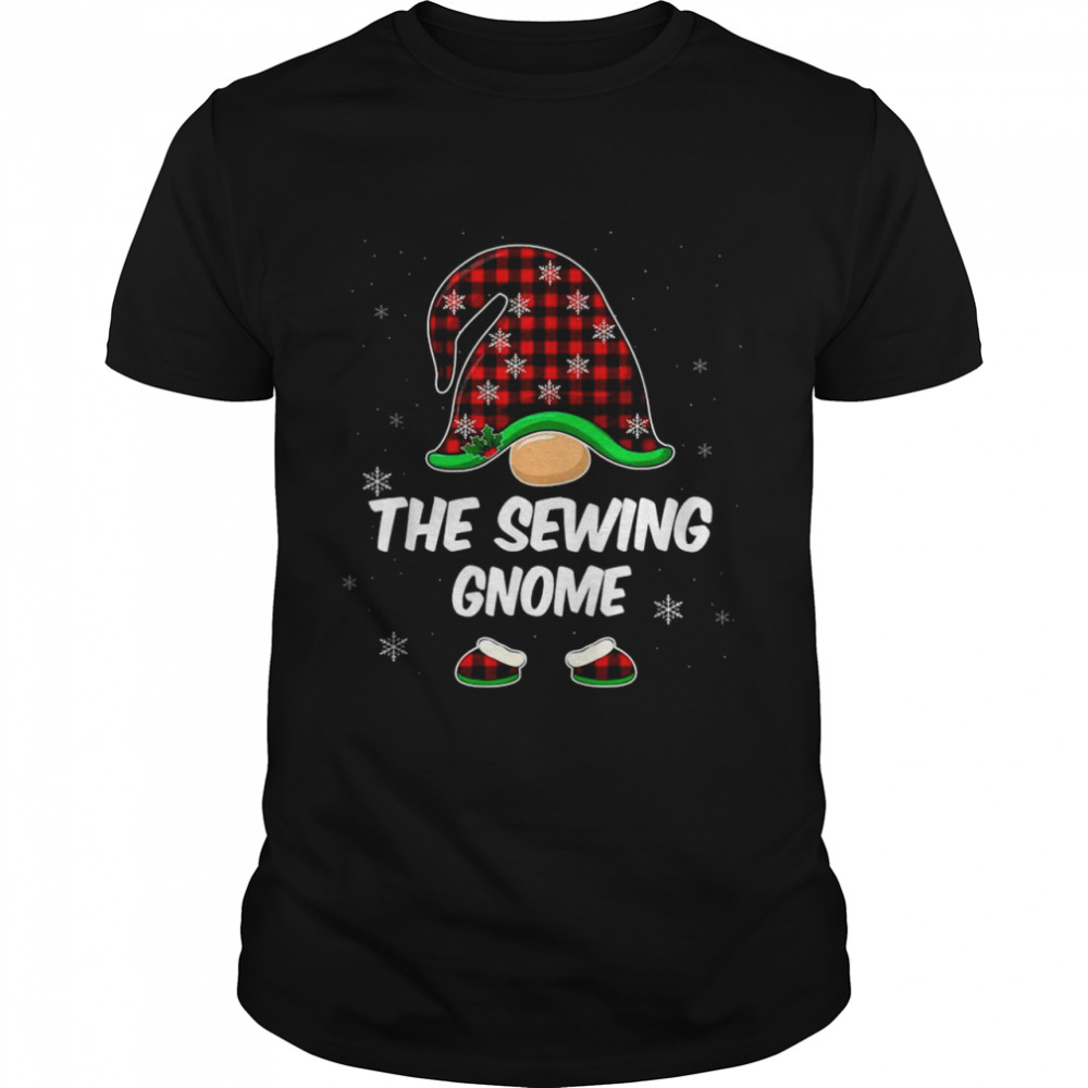 The Sewing Gnome Buffalo Plaid Matching Family Christmas shirt Classic Men's T-shirt