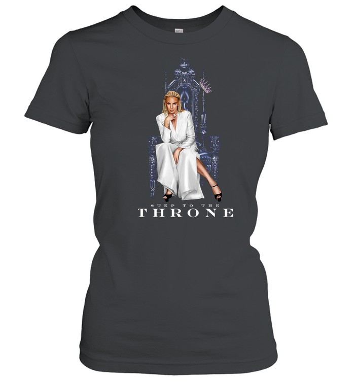 Charlotte Flair Step To The Throne T Classic Women's T-shirt