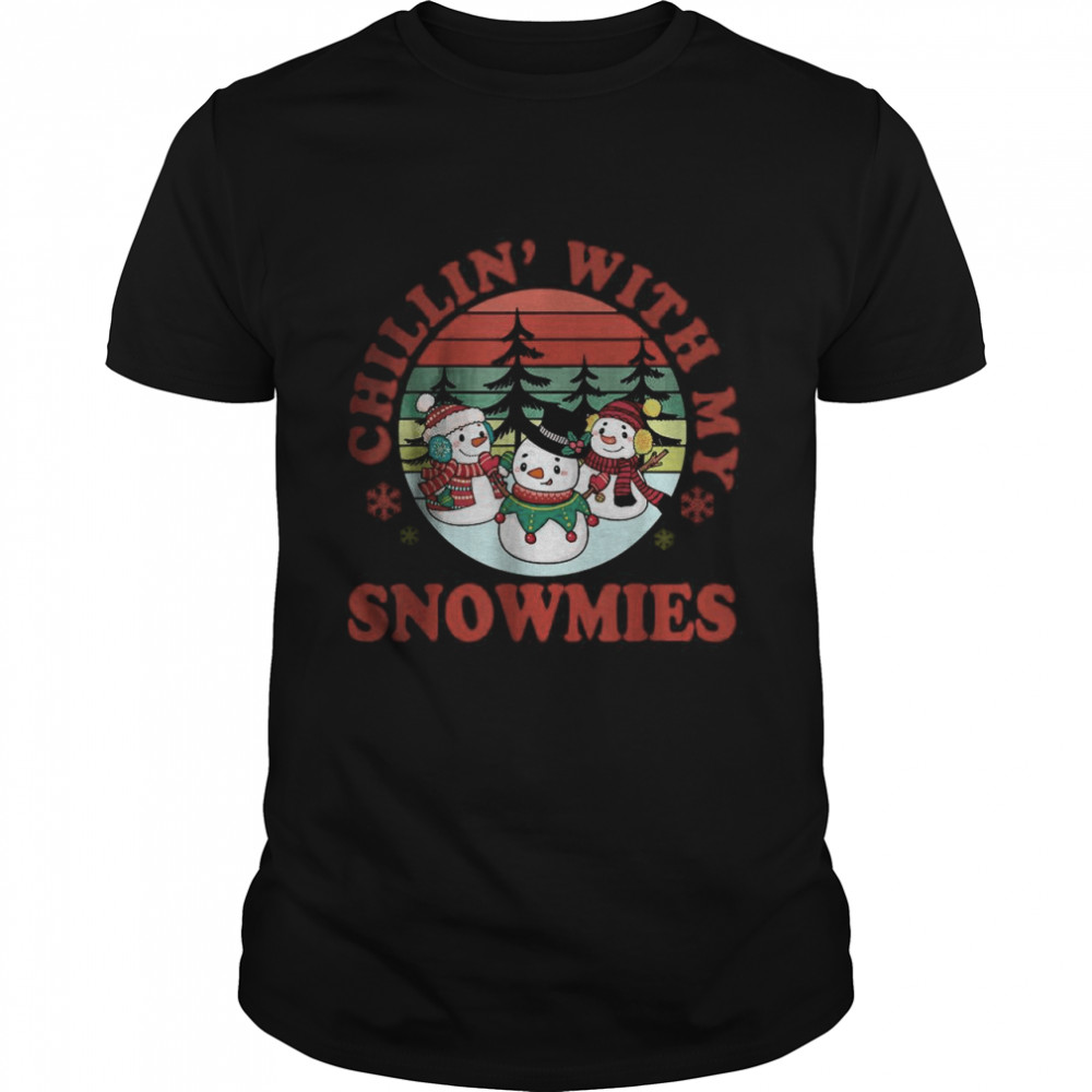 Vintage Retro Chillin’ With My Snowmies Xmas Holiday Classic Men's T-shirt