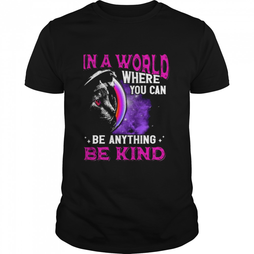 Cat in world where you can be anything be kind shirt Classic Men's T-shirt