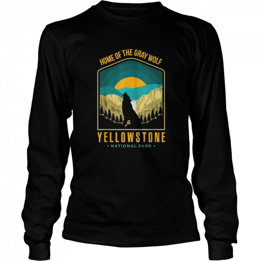 Yellowstone US National Park Wolf Wolves Vintage Long Sleeved T-shirt