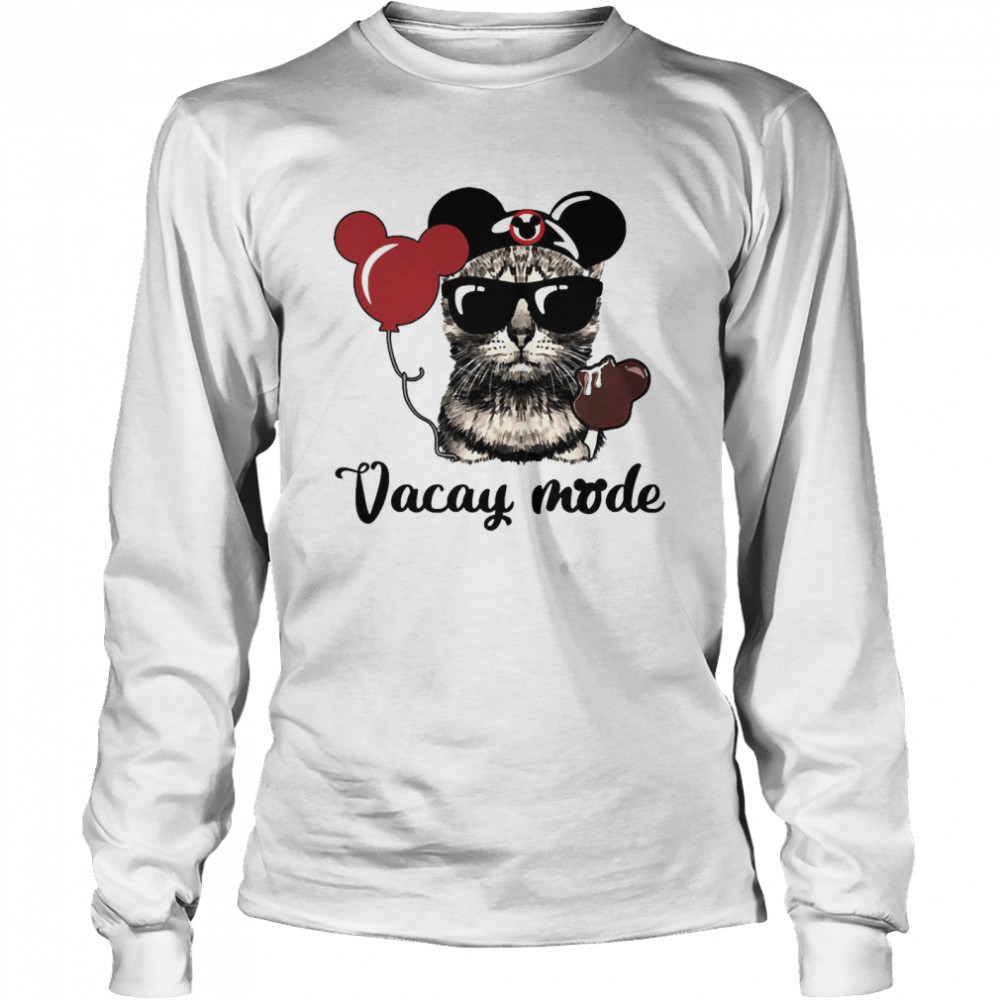 Nurse Cat Vacay Mode Long Sleeved T-shirt