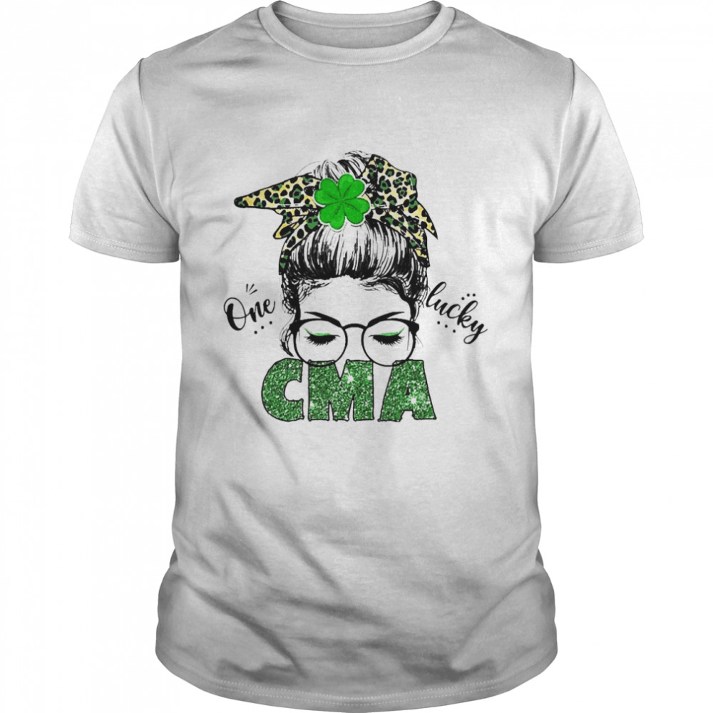 St Patrick Girl One Lucky CMA  Classic Men's T-shirt