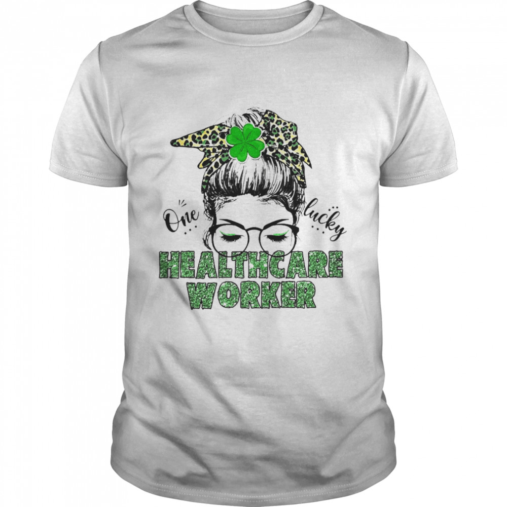 St Patrick One Lucky Healthcare Worker  Classic Men's T-shirt