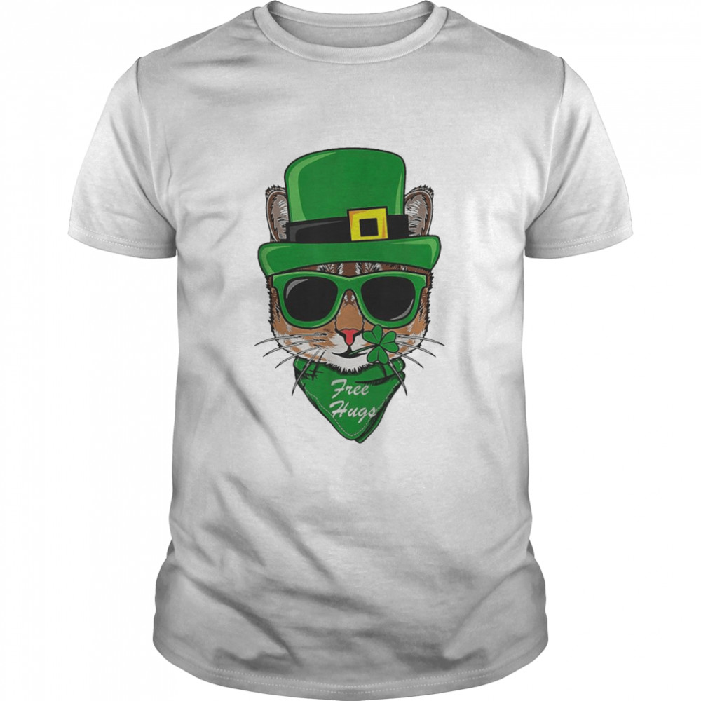 St. Patrick’s Day Cat Free Hugs Art  Classic Men's T-shirt