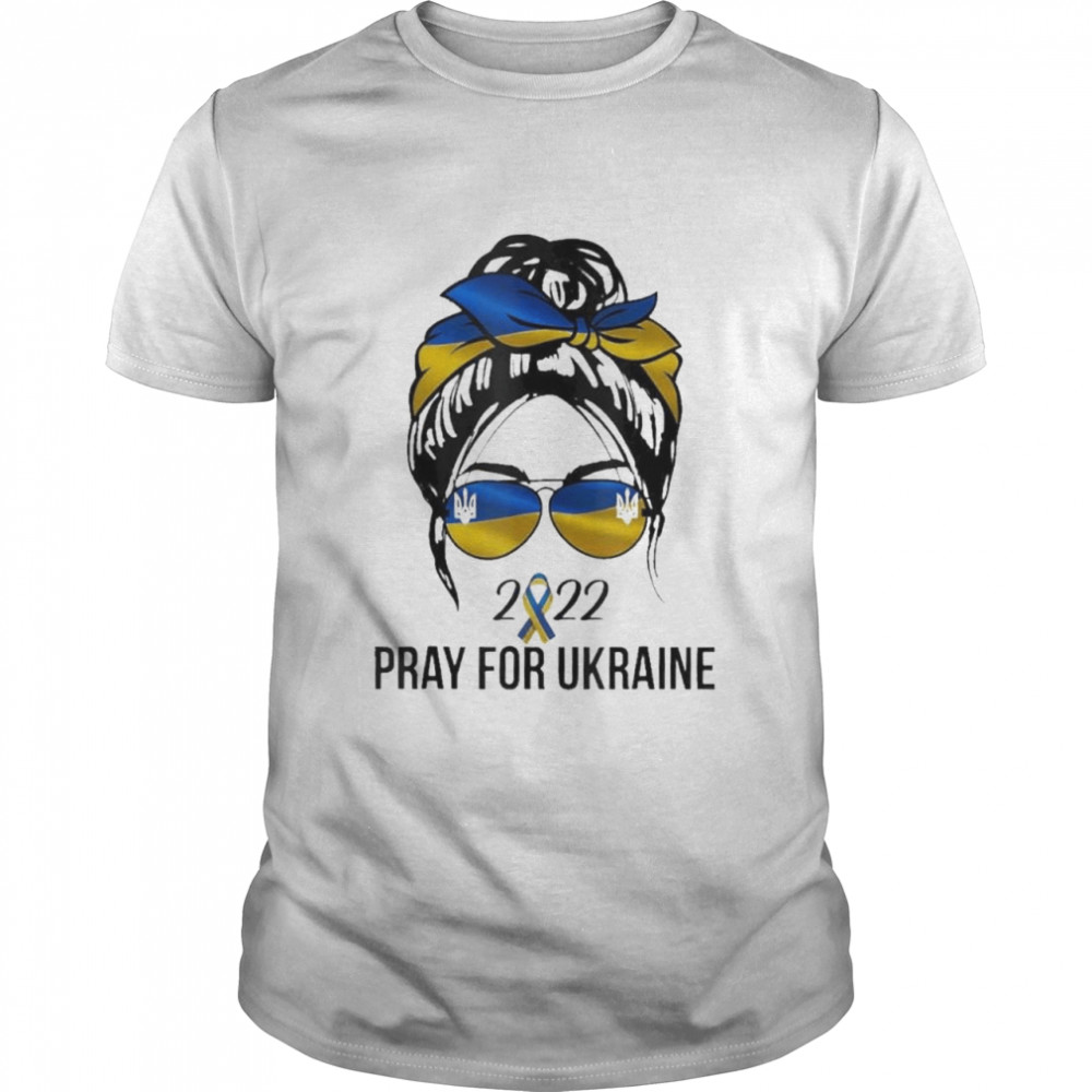 Ukraine Pride Women Pray For Ukraine Ukrainian Flag shirt Classic Men's T-shirt