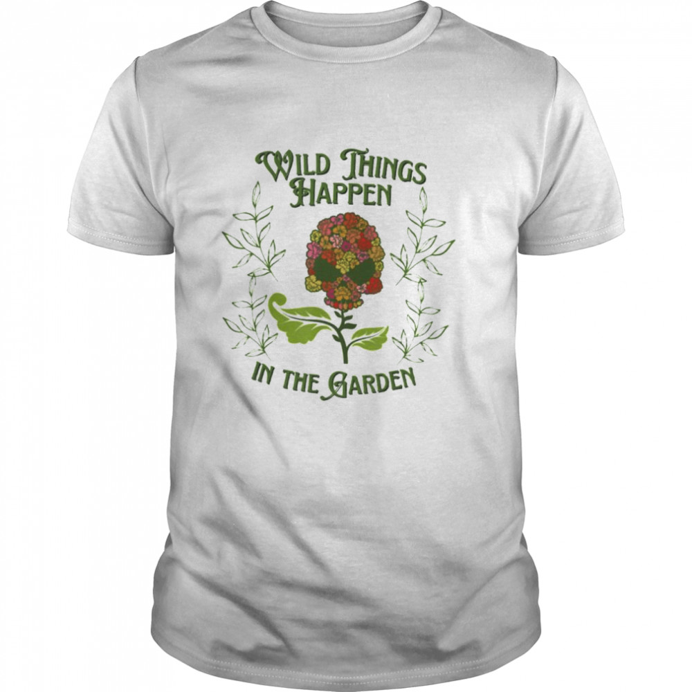 Wild things happen in the garden cute skull flower shirt Classic Men's T-shirt