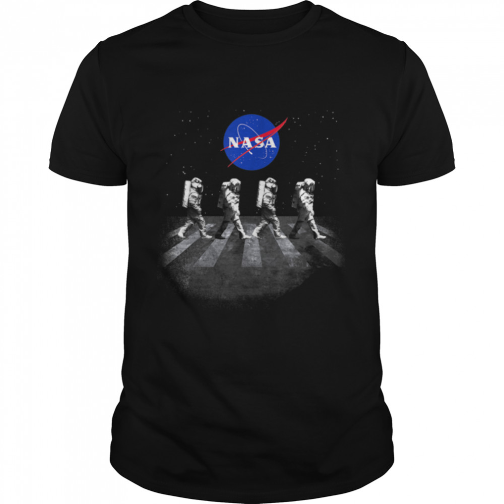 NASA T- Walking Astronauts in Space B07KW5ZV6M Classic Men's T-shirt