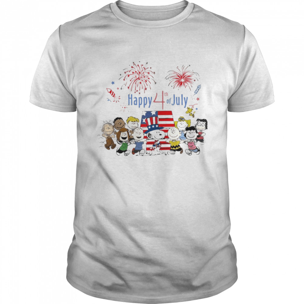 The Peanuts Characters Happy 4th of July America Classic Men's T-shirt