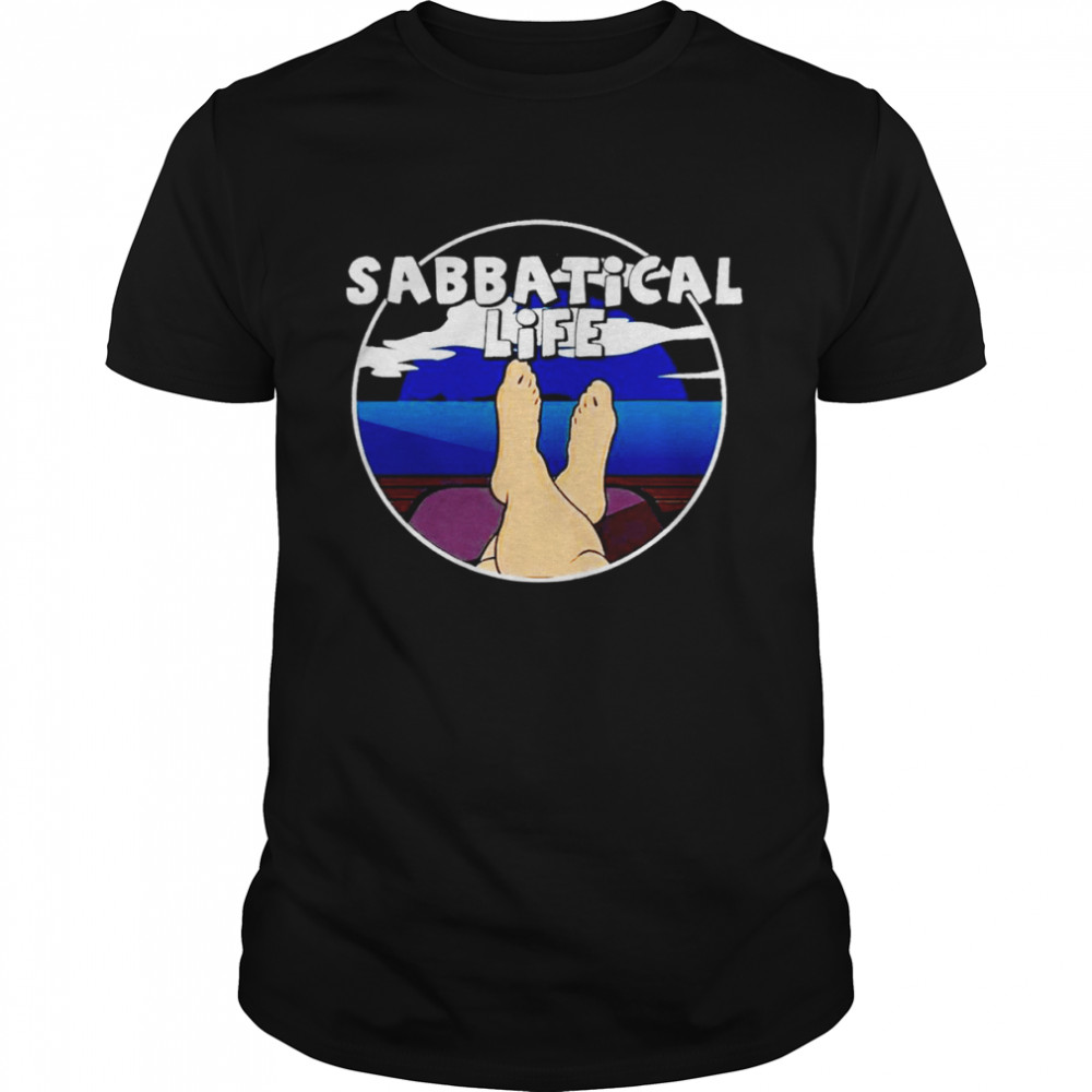 Sabbatical life final year travel shirt Classic Men's T-shirt