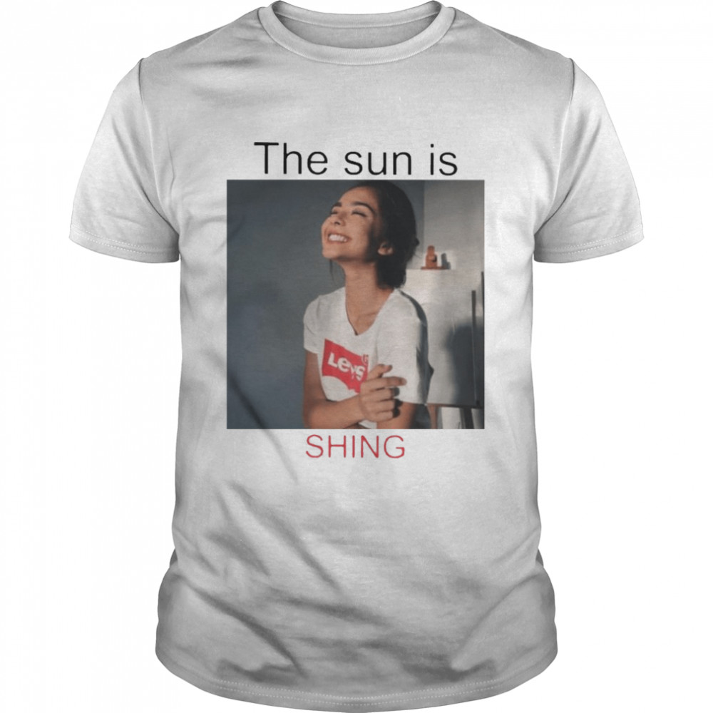 The Sun Is Shining T- Classic Men's T-shirt