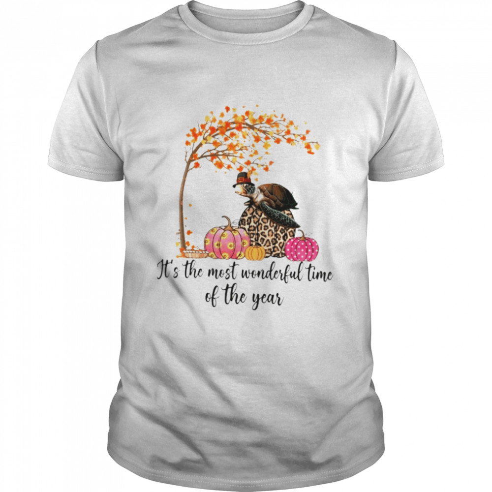 Turtle Autumn it’s the most wonderful world time of the year shirt Classic Men's T-shirt