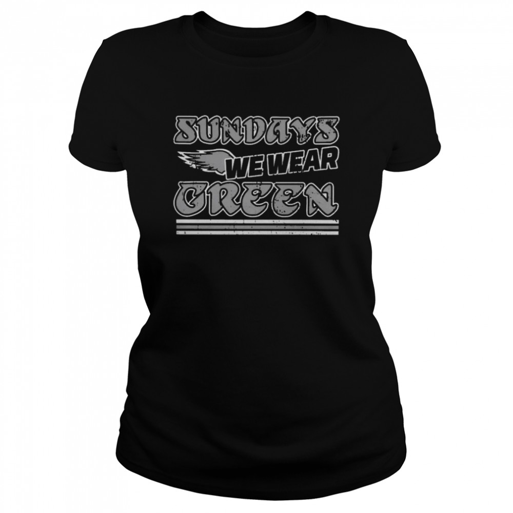 Sundays We Wear Green Classic Women's T-shirt