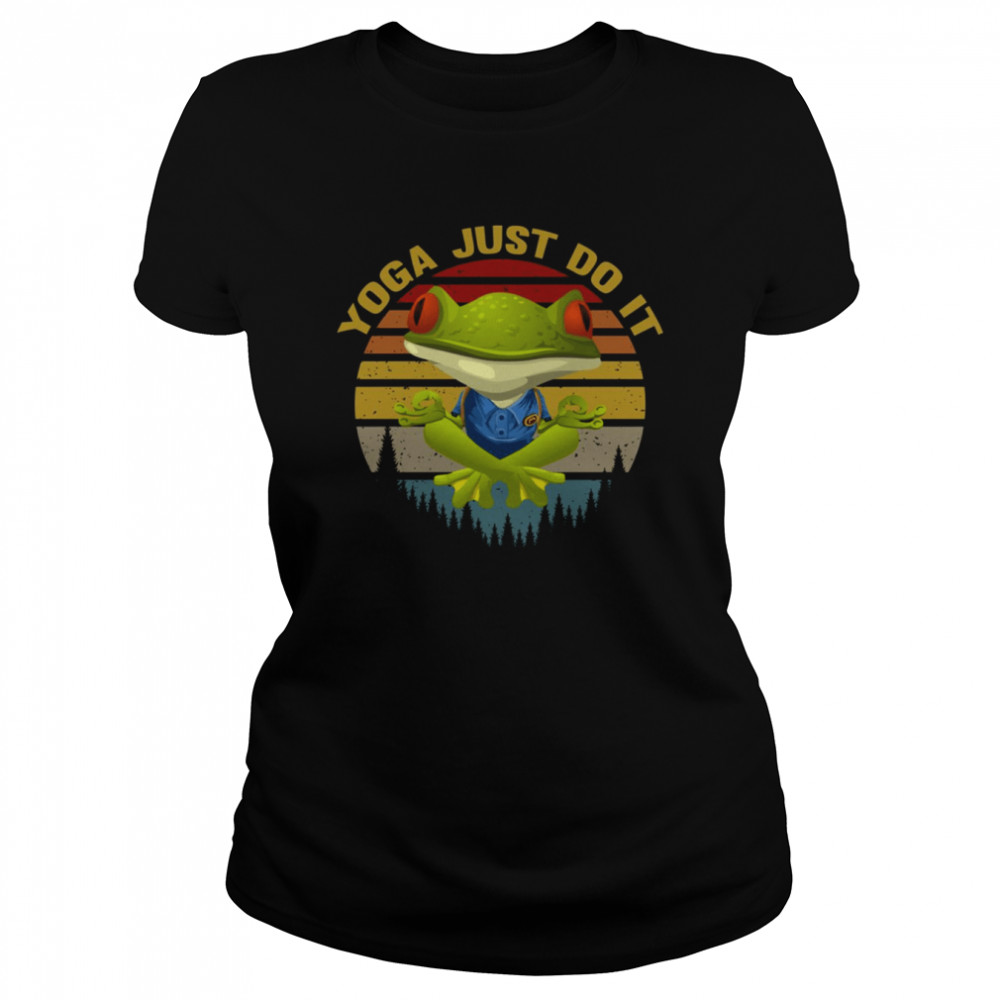 Yoga Just Do It Vintage Retro Frog shirt Classic Women's T-shirt