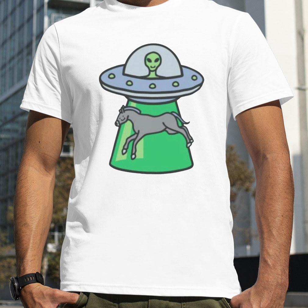 Alex’s stupid studio alien lime shirt