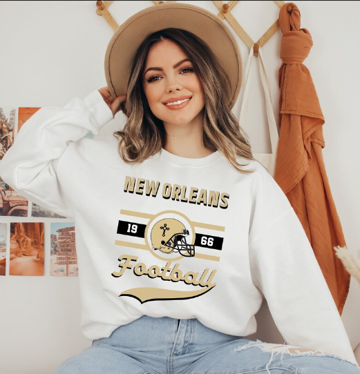 Vintage New Orleans Football Crewneck Sweatshirt / T-shirt 