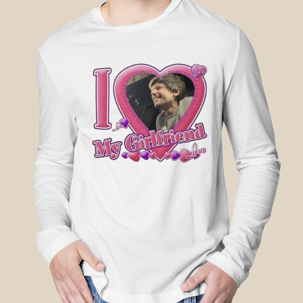 I love my girlfriend love 2023 T-shirt