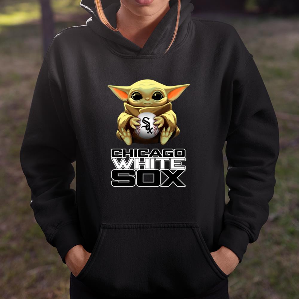 MLB Chicago White Sox Baby Yoda Hold Sox Logo 3D Hoodie - T-shirts