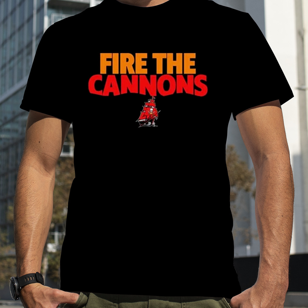 : Junk Food Men's Black Tampa Bay Buccaneers Fire The Cannons  Team T-Shirt : Sports & Outdoors