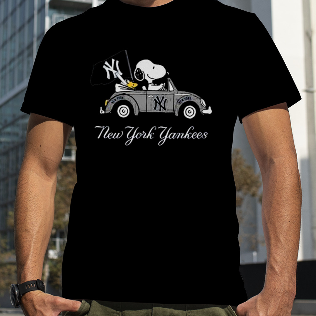 Snoopy Drives Car With New York Yankees Flag shirt - Dalatshirt