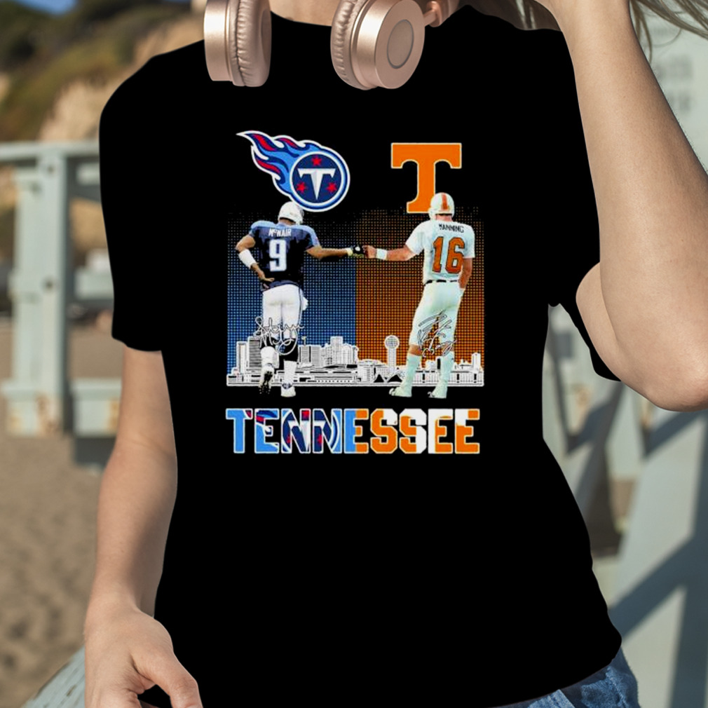 Steve McNair Tennessee Titans and Peyton Manning Tennessee Volunteers  signatures shirt - Dalatshirt