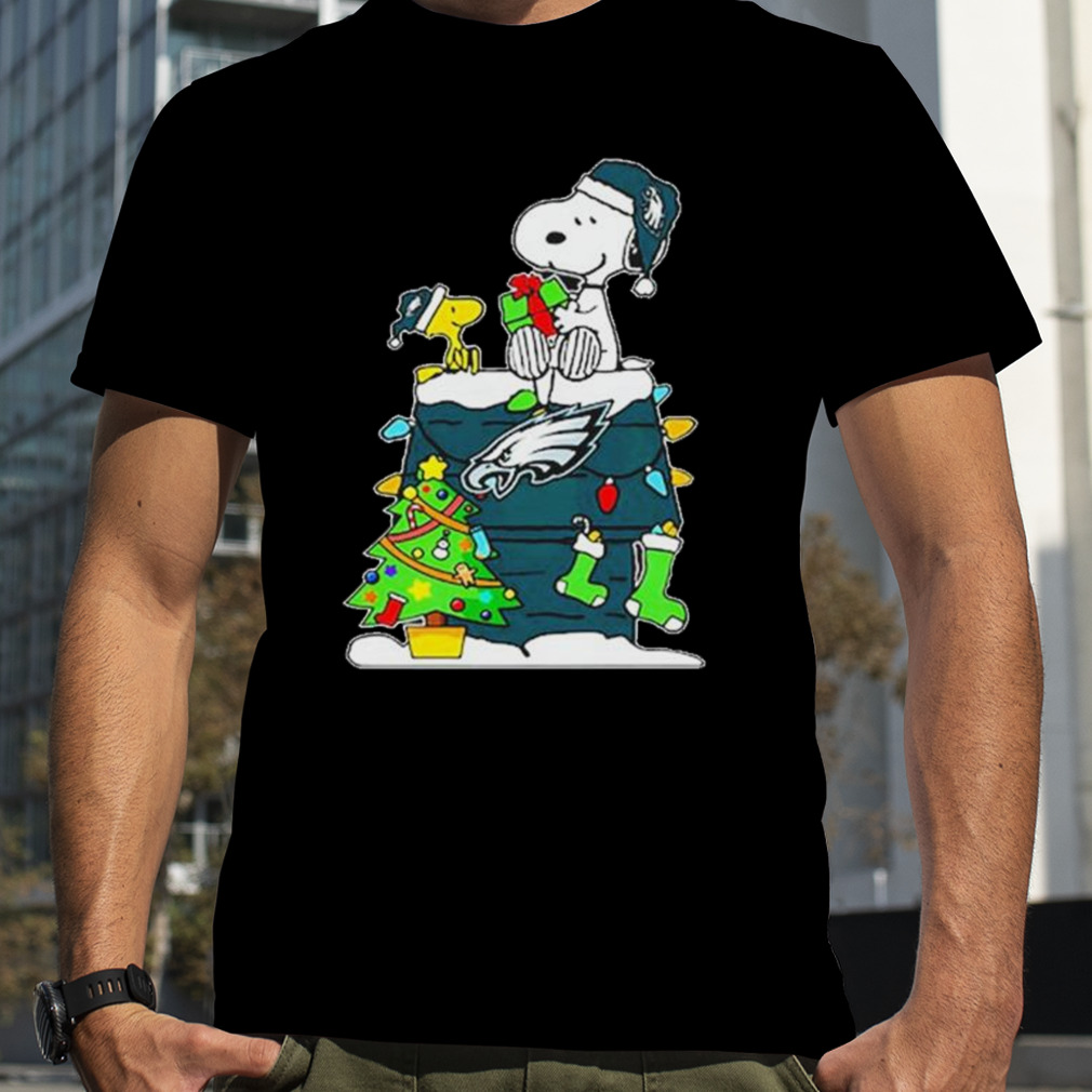 Official Christmas Snoopy Philadelphia Eagles shirt - redbubbletees