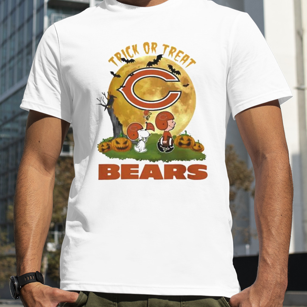 Snoopy Trick Or Treat Halloween Chicago Bears 2023 T-shirt, hoodie,  sweater, long sleeve and tank top