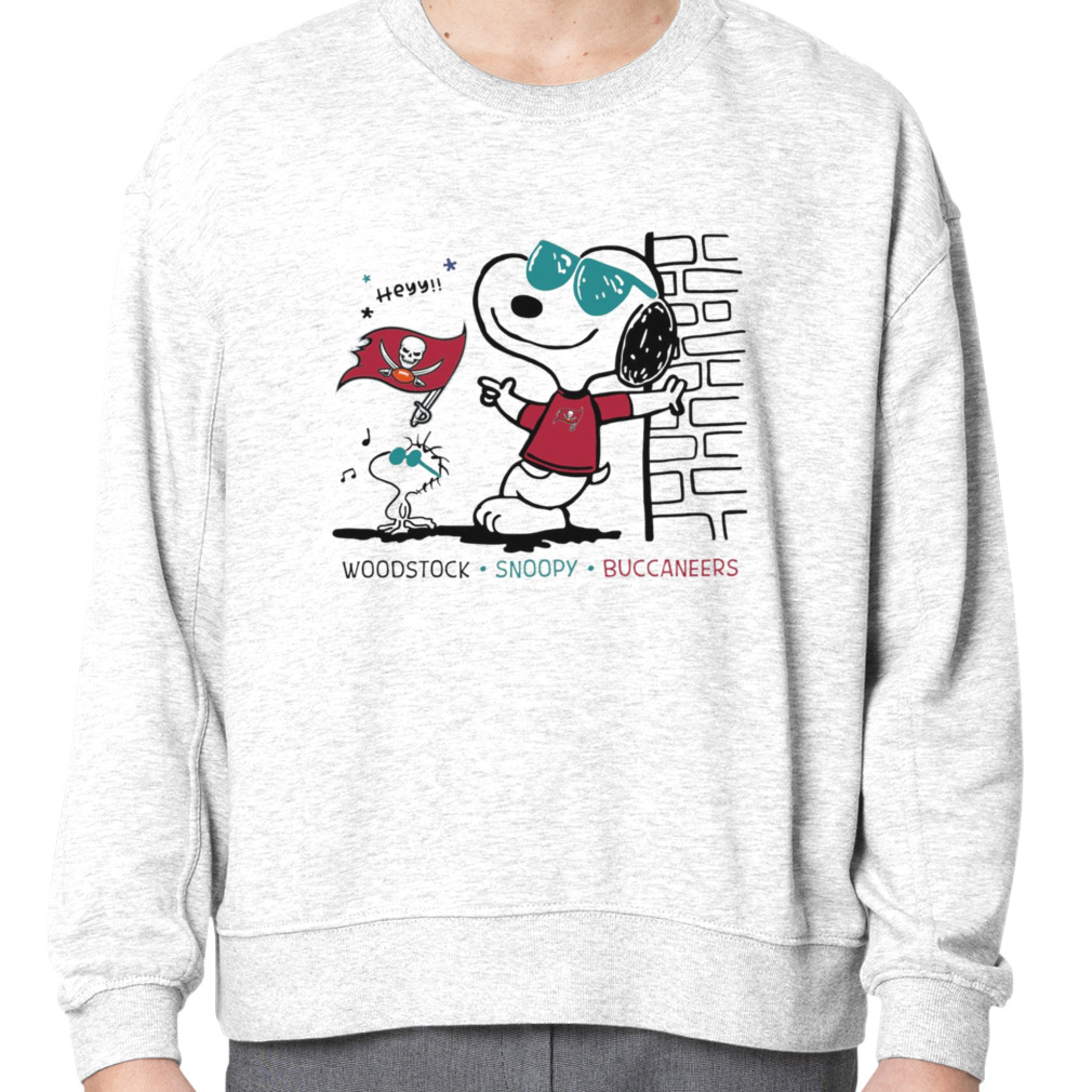 Woodstock Snoopy Buccaneers shirt,sweater - Limotees