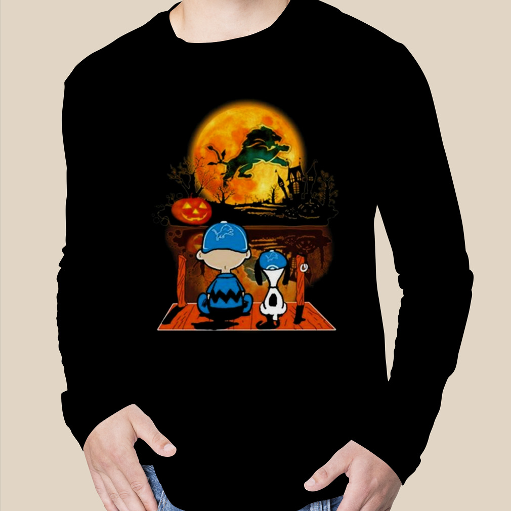 Snoopy and Charlie Brown Sit Under Moon Detroit Tigers Halloween 2023 T- shirt, hoodie, sweater, long sleeve and tank top