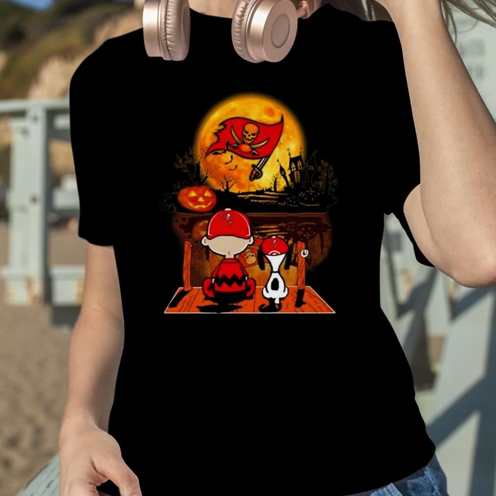 Tampa Bay Buccaneers Snoopy and Charlie Brown Peanuts shirt, hoodie,  sweater, long sleeve and tank top