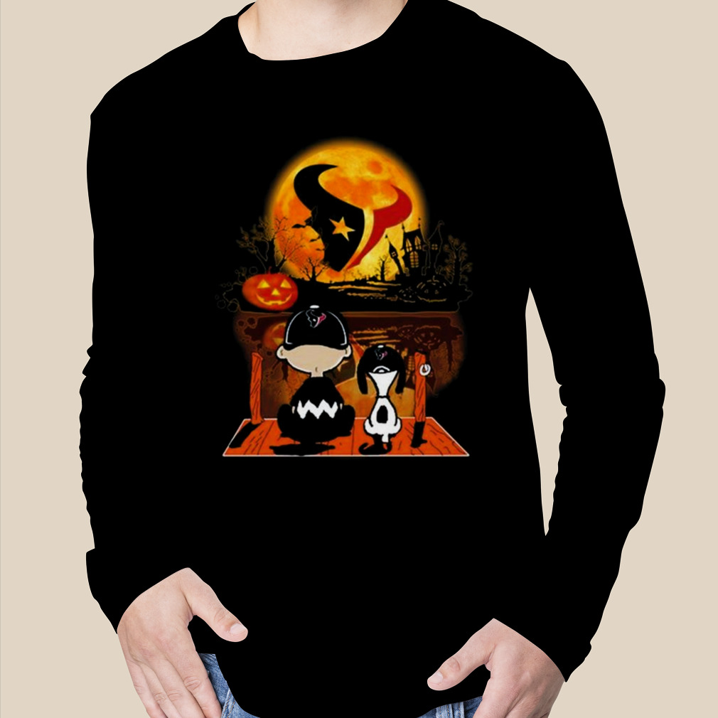 Snoopy and Charlie Brown Sit Under Moon Houston Astros Halloween 2023 T- shirt, hoodie, sweater, long sleeve and tank top