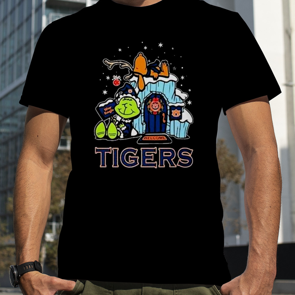 Auburn Tigers Grinch Nuts Welcome Christmas Shirt