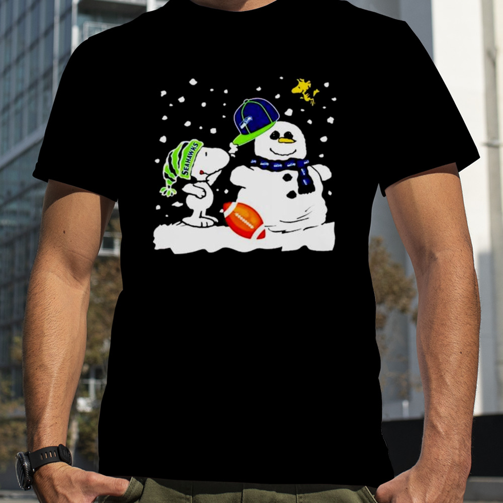 Seattle Seahawks Snoopy Wearing Hat For Snowman Christmas T-Shirt