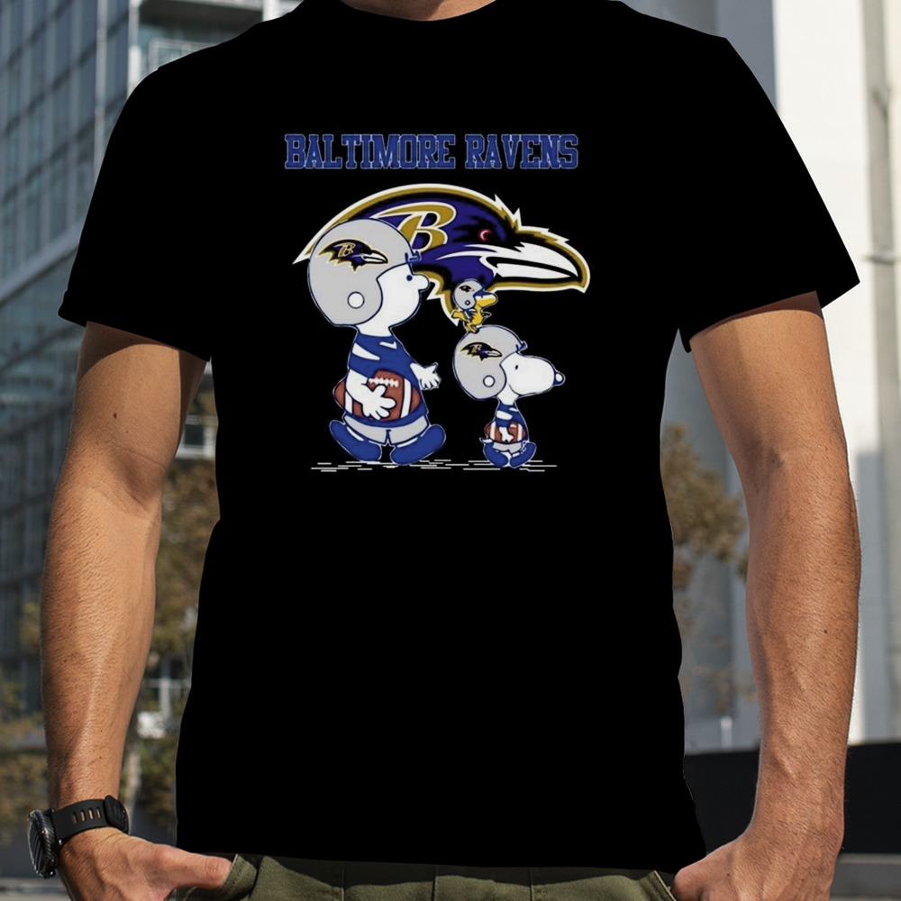 Baltimore Ravens Snoopy Play Soccer T-shirt