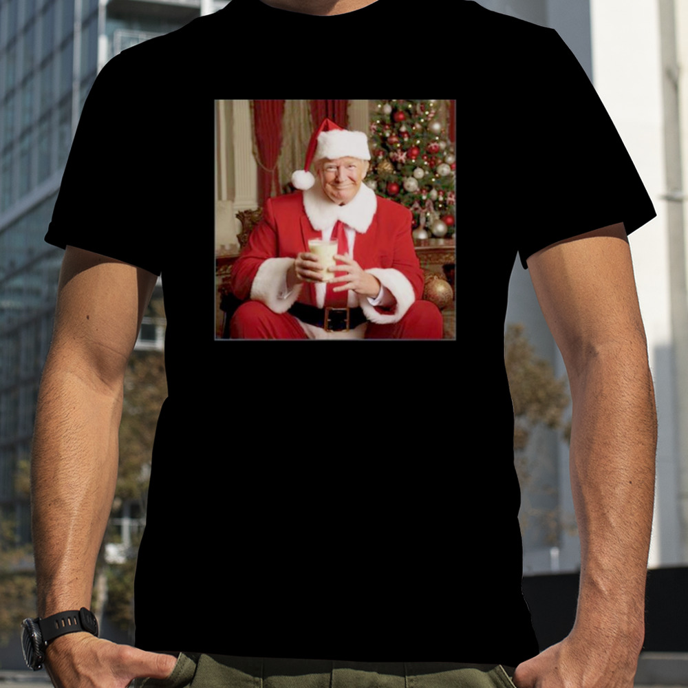 Donald Trump clause Christmas drinkin’ milk shirt