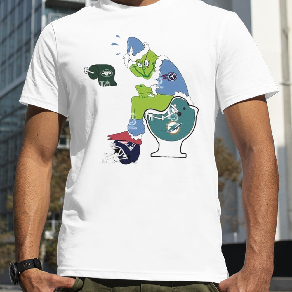 Santa Grinch Tennessee Titans Shit On Miami Dolphins Toilet And New England Patriots Helmet Christmas shirt